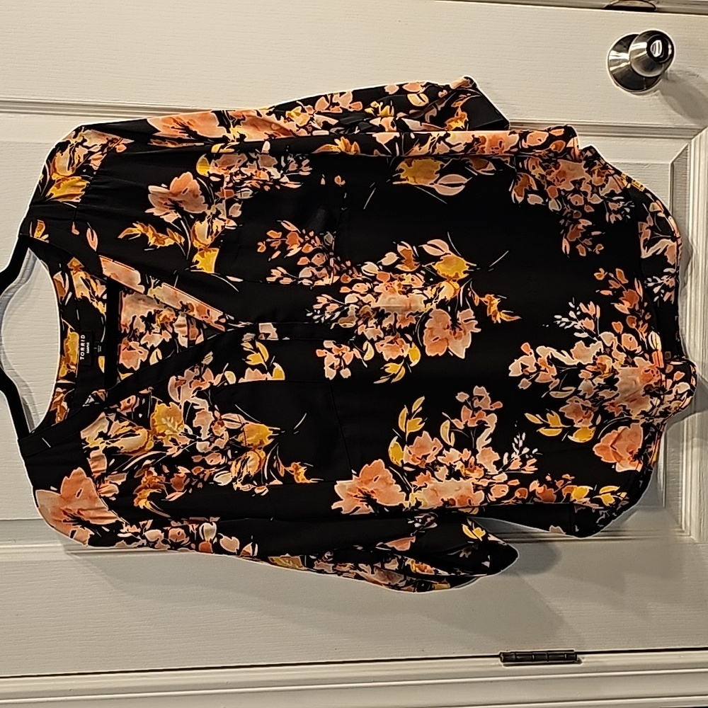 Torrid Harper Blouse Top black floral multi 1x